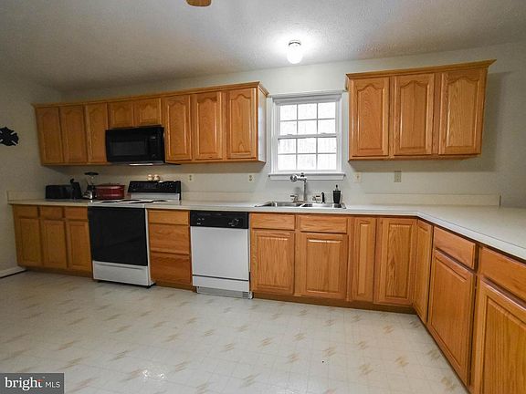 4th image of 30130 Edinborough Dr