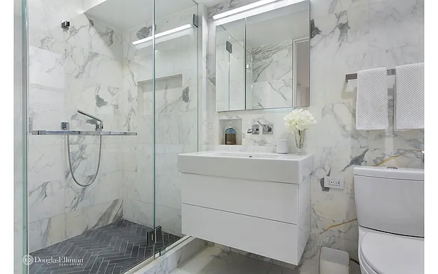 Sold by Douglas Elliman | media 20