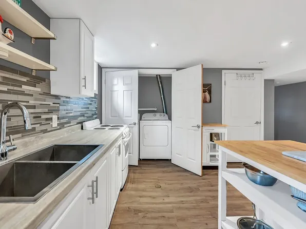 21 Burdock Blvd #Basement, Brantford, ON N3R 6B5
