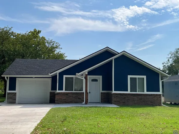 302 Sylvan St, Emporia, KS 66801
