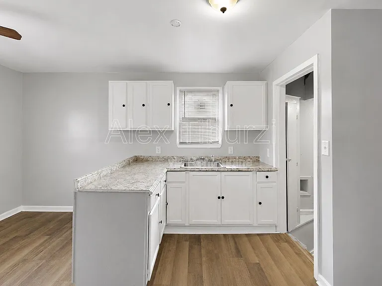 6301 Lodewyck St — Photo 3