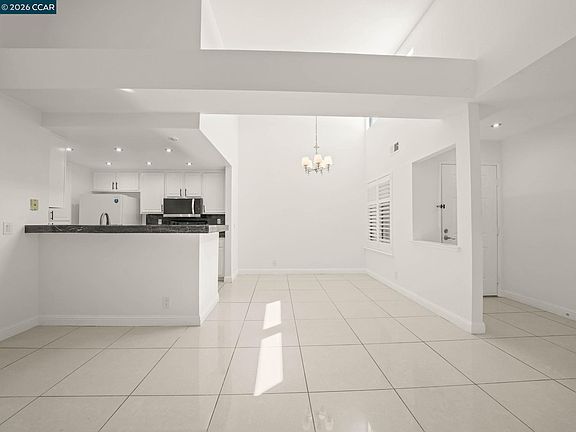 2nd image of 6204 Buena Vista Dr #B