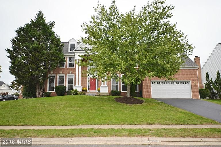 Stunning Brick Front Colonial in Ashburn Farm