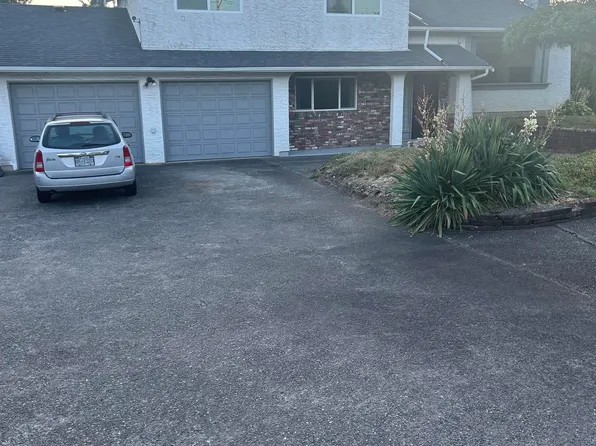 10635 160th St, Surrey, BC V4N 1L6