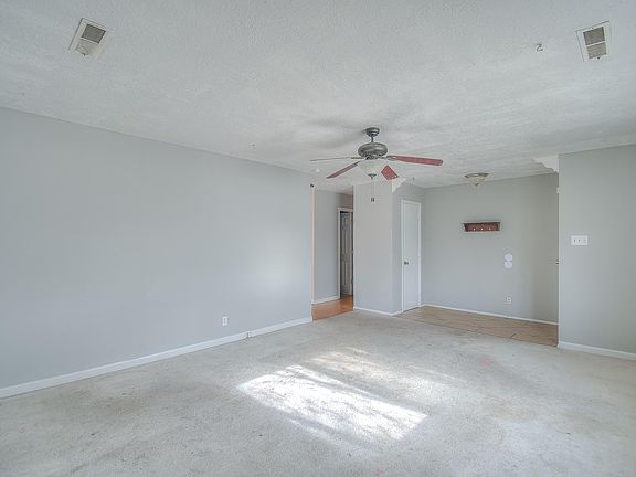 5th image of 9509 Reba Ave SW