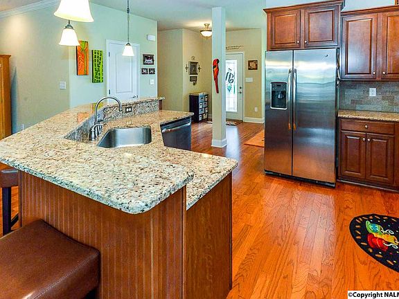 5th image of 3004 Hampstead Dr