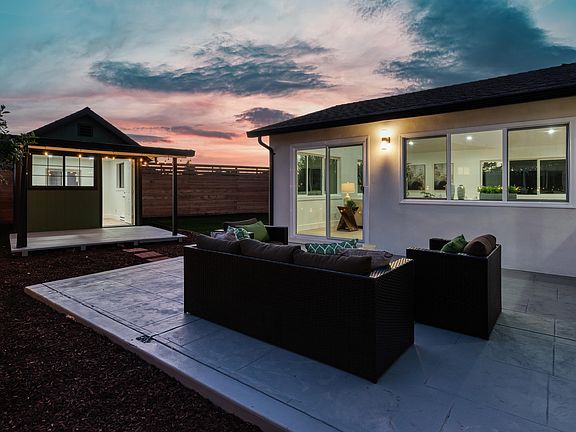 3rd image of 36347 Colbert Pl