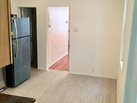 4th image of 2351 E Albert St