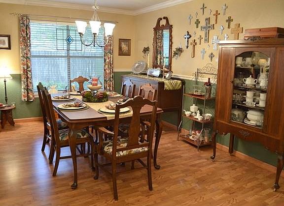 3rd image of 905 Clarence Bohls Ln
