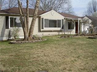 9518 Erie Dr, Saint Louis, MO