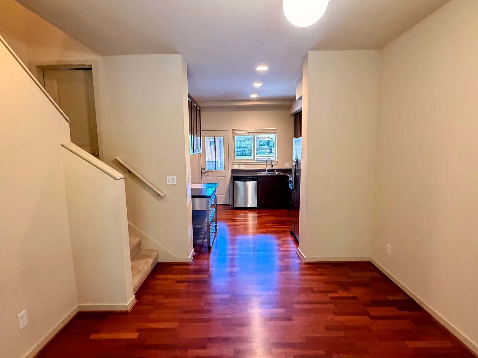 2 bed, 2.5 bath, $2,650 — Photo 2