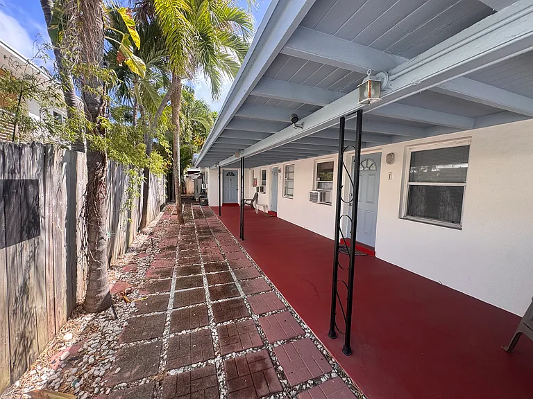 2900 N Ocean Blvd #1 — Photo 9