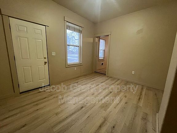 2nd image of 353 H St APT 1
