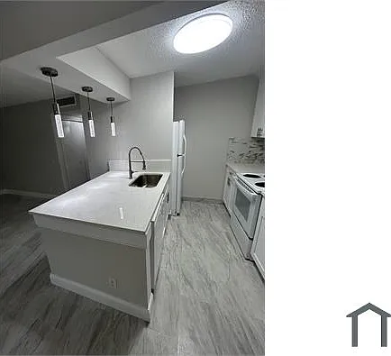 1014 Meadows Cir #1014 — Photo 2