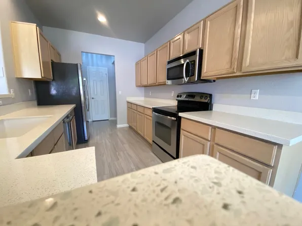 3358 E Wickieup Ln, Phoenix, AZ 85050