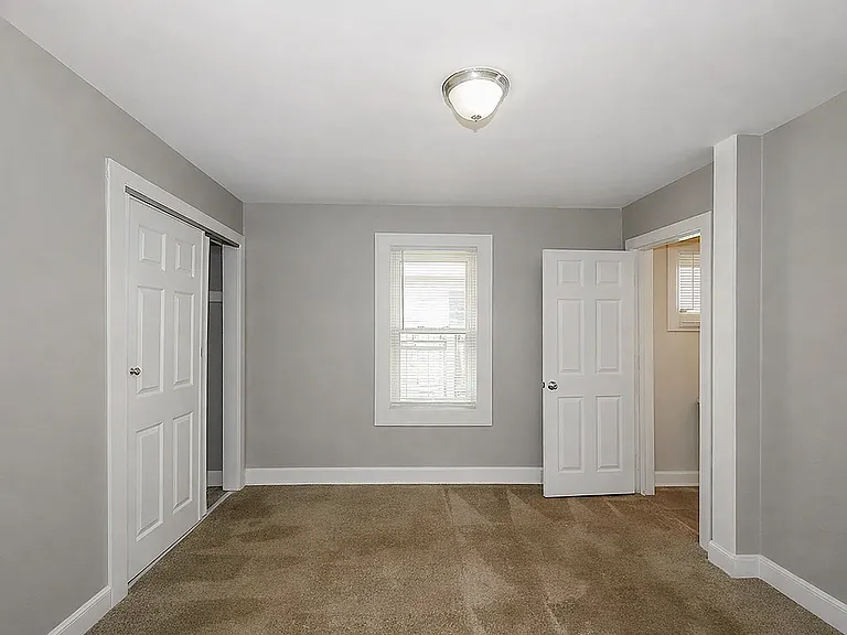 3750 N Kercheval Dr — Photo 8