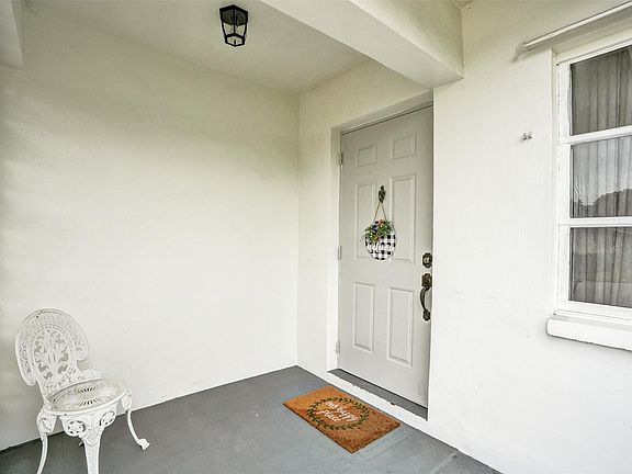 5th image of 4953 NW 48 Avenue
