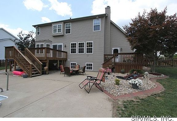 3rd image of 576 Newhart Dr