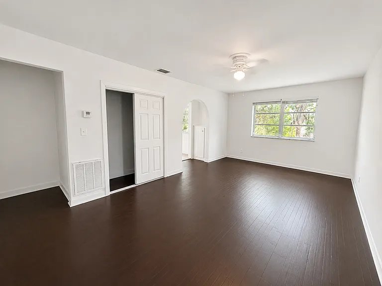 1556 Polk St — Photo 13