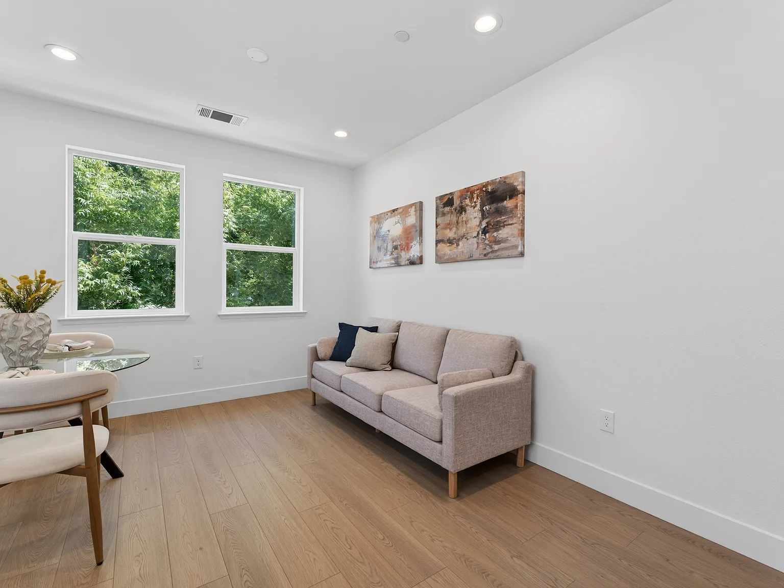 2 bed, 845 sqft, $2,395 — Photo 4