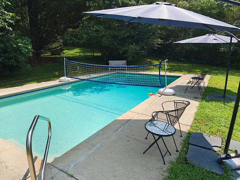 3190 Crestview Cir — Photo 2