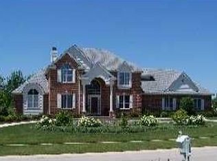 26355 Seminary Rd, Perrysburg, OH 43551