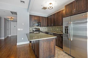 Rented by R New York