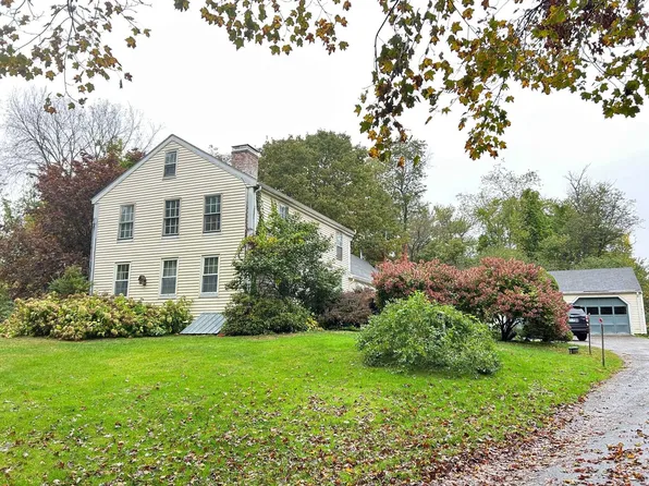 188 Drinkwater Road, Kensington, NH 03833