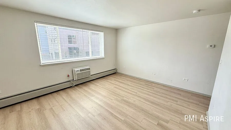 1 Bedroom 1 Bathroom Apartment in Denver — Photo 3