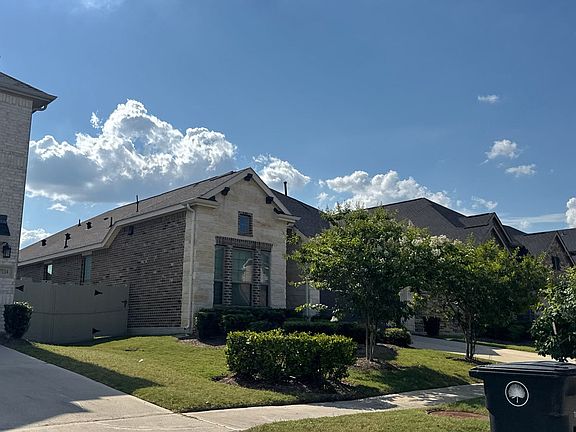 3rd image of 17530 White Baneberry Dr