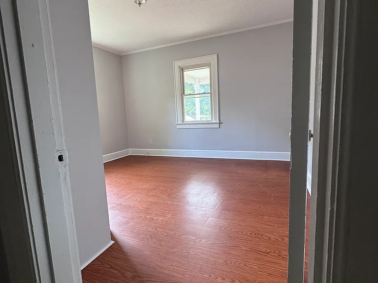 2300 Marsh St — Photo 4