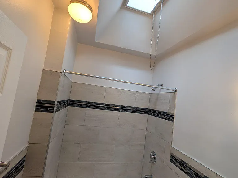5933 Trinity St #2 — Photo 19