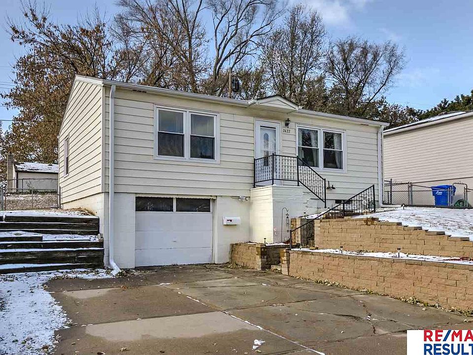 1st image of 7422 S 76th Ave