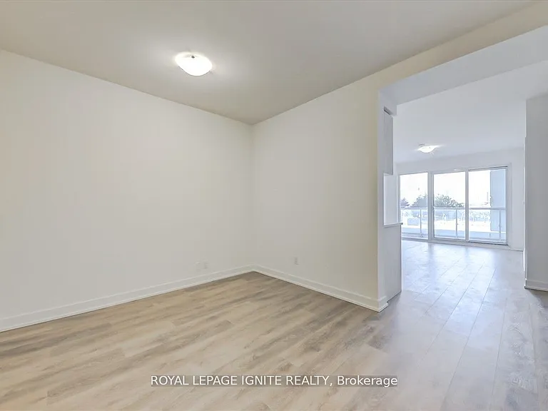 2033 Kennedy Rd #315 — Photo 6
