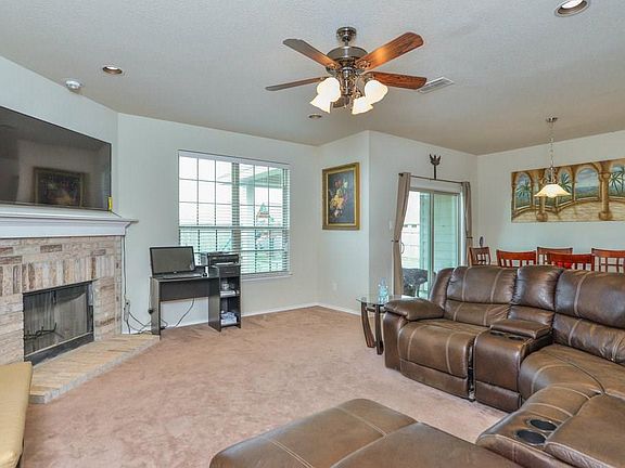 5th image of 264 Saddlebrook Ln