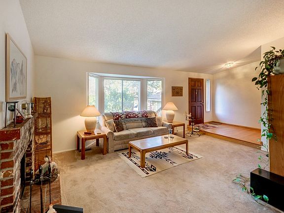 3rd image of 5516 175th St SW