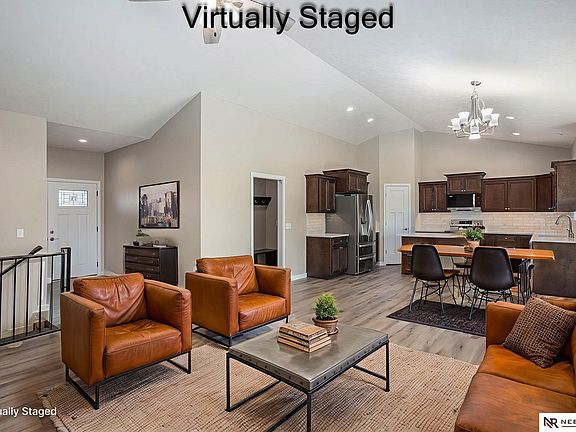 3rd image of 7620 Augustine Ave