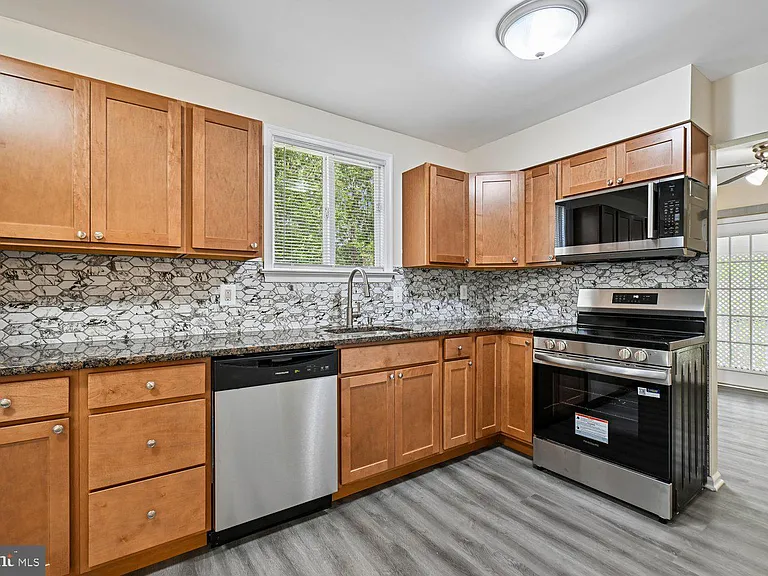 8805 Bolero Ct — Photo 14
