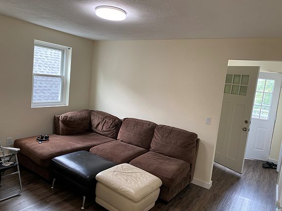 5th image of 35 Fairmont St Floor 3
