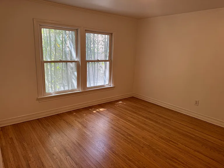 1042 S Hudson Ave #1/2 — Photo 11