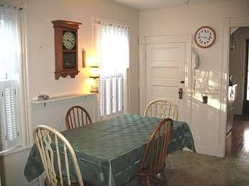 5th image of 26 Wales Ave