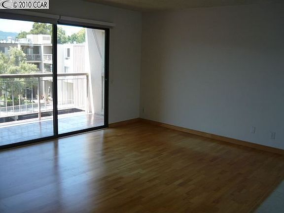 4th image of 360 N Civic Dr APT 508