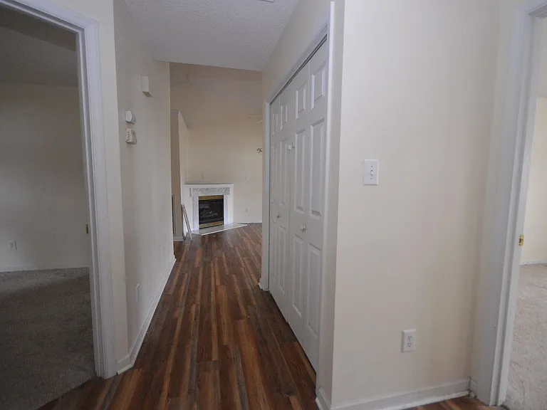 212 Walnut Creek Dr — Photo 11
