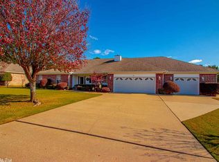 202 Oak View Dr, Cabot, AR 72023