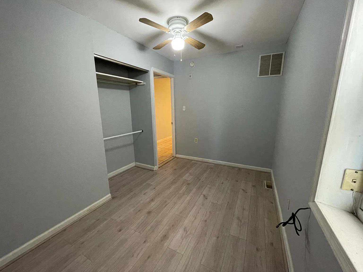 1 bed, 940 sqft, $990 — Photo 3