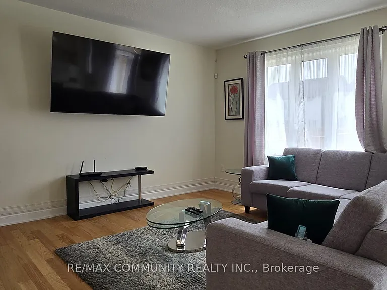 15 Hancock Cres — Photo 8