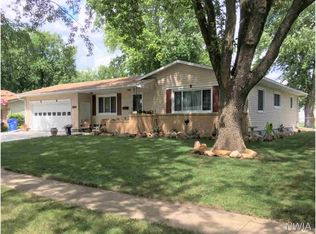 208 Catalina Ave, Vermillion, SD 57069