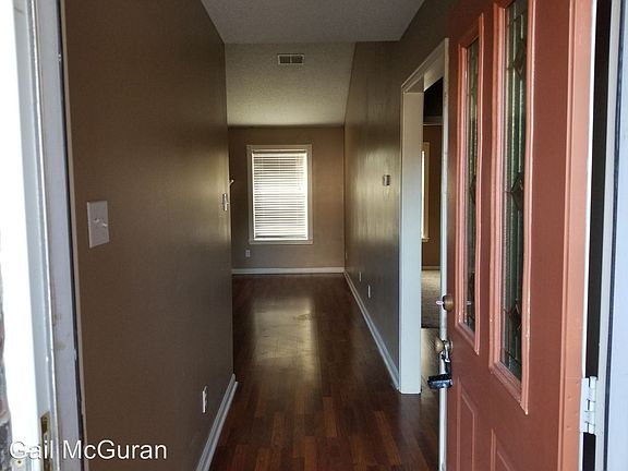 2nd image of 1215 Melrose Dr