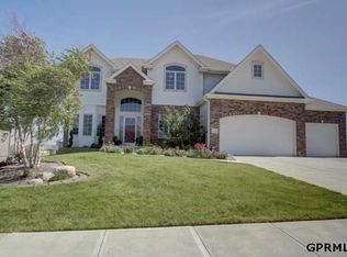 12713 S 81st St, Papillion, NE 68046