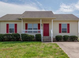 552 Oakmont Dr, Clarksville, TN 37042